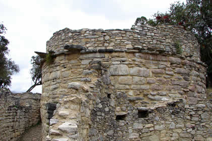 COMPLEJO ARQUEOLOGICO MONUMENTAL KUELAP - CASAS CIRCULARES 12