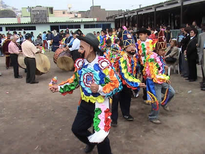 LOS PANATAHUAS 01