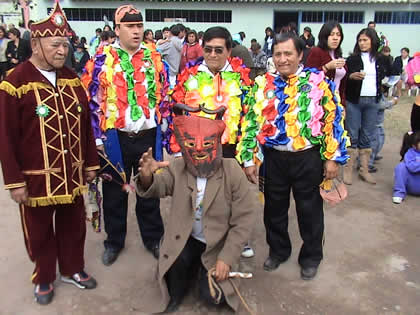LOS PANATAHUAS 04
