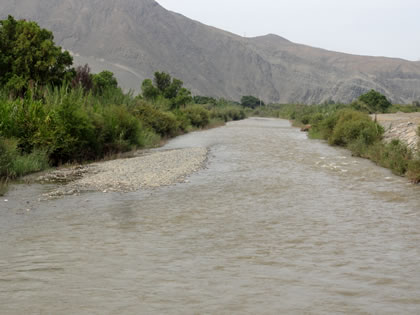 RIO Y VALLE DE HUARMEY 04