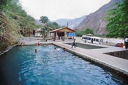 FUENTES O BA�OS TERMALES DE CCONOC