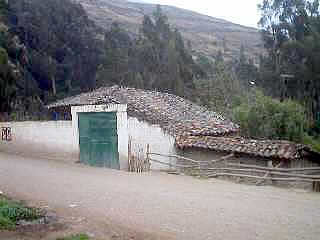 BA�OS TERMALES HUALALACHI
