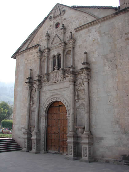 PARROQUIA SAN PEDRO DE ANDAHUAYLAS 01