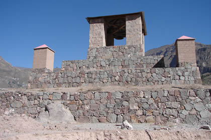 CAMPANARIO DE SANTA ANA 04