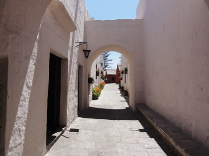 CALLE CORDOVA Y CALLE TOLEDO 01