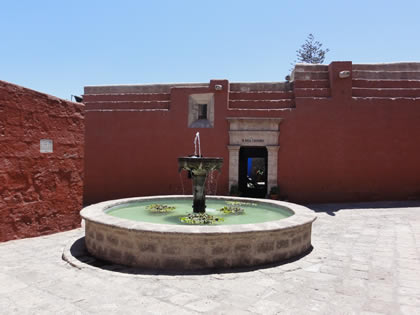 PLAZA ZOCODOBER Y MIRADOR 04