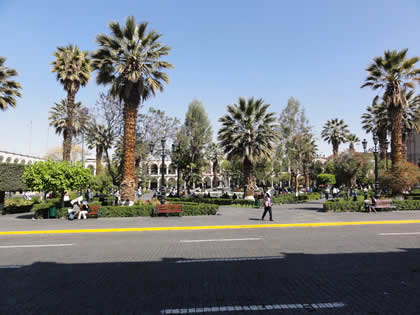 PLAZA DE ARMAS AREQUIPA 04