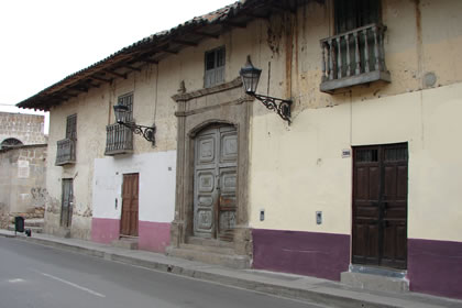CALLES Y CASONAS CAJAMARQUINAS 28