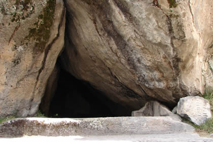 COMPLEJO HIDRAULICO CEREMONIAL CUMBEMAYO PETROGLIFOS 04