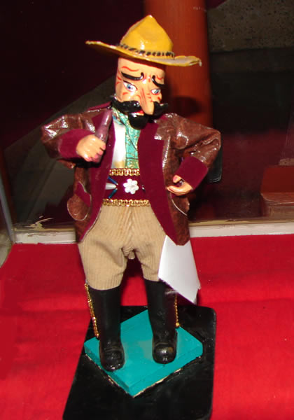 PERSONAJES TIPICOS - MAJE�O