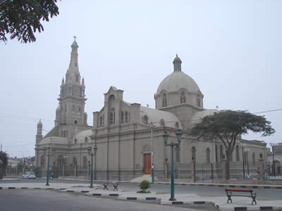 SANTUARIO DEL SE�OR DE LUREN 07