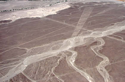LAS FIGURAS GEOMETRICAS LAS LINEAS DE NAZCA 01