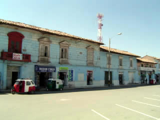 PLAZA DE ARMAS DE JAUJA 04