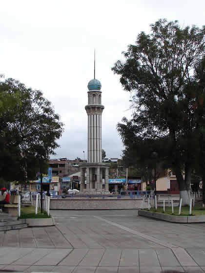 PLAZA DE ARMAS DE CHUPACA 01
