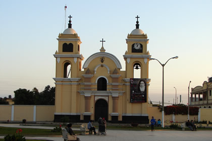 PLAZA DE ARMAS DE CHOCOPE 04