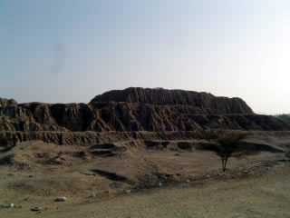 COMPLEJO ARQUEOLOGICO DE TUCUME 02