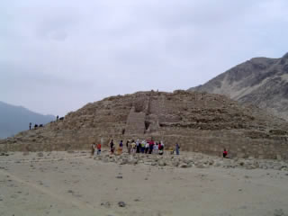 CARAL PIRAMIDE DE LA GALERIA 00