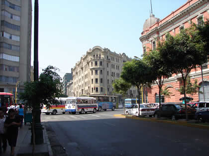 AVENIDA COLMENA 04