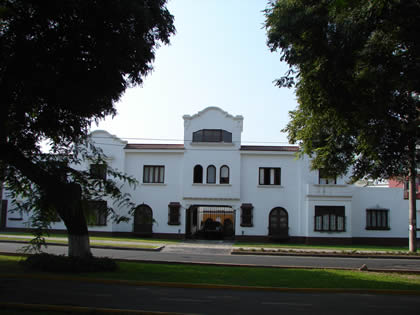 AVENIDA SALAVERRY 01