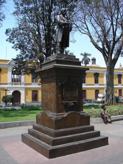 FOTOS PARQUE UNIVERSITARIO 06
