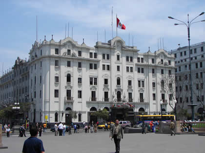 PLAZA SAN MARTIN 05