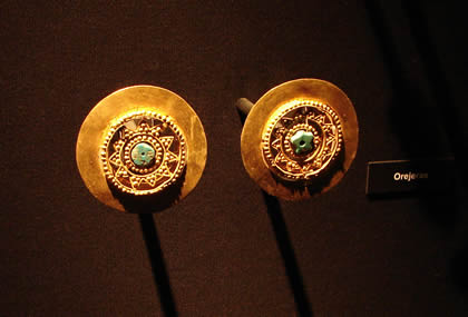 SALA COSMOVISION Y VESTIDO DE LA SALA MUSEO ORO DEL PERU 17