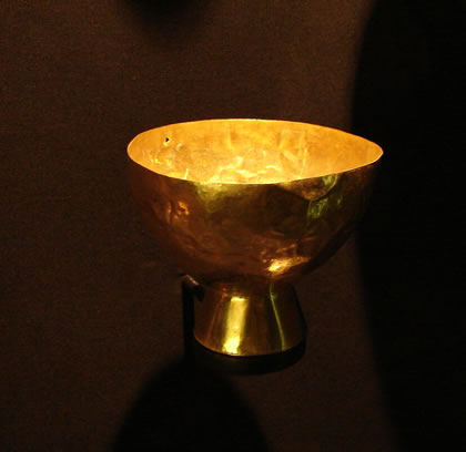 SALA RITO Y OFRENDA DE LA SALA MUSEO ORO DEL PERU 02