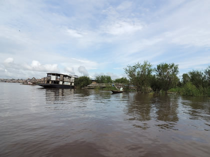 BARRIO DE BELEN EN BOTE 01