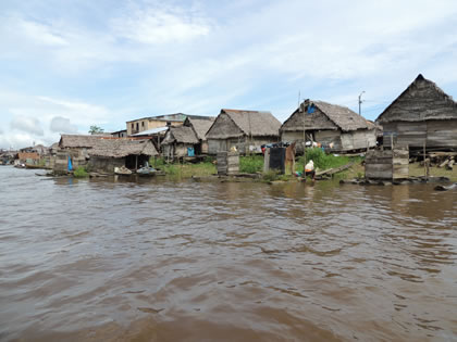 BARRIO DE BELEN EN BOTE 03