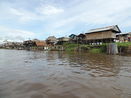 BARRIO DE BELEN EN BOTE 06
