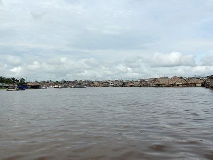 BARRIO DE BELEN EN BOTE 09