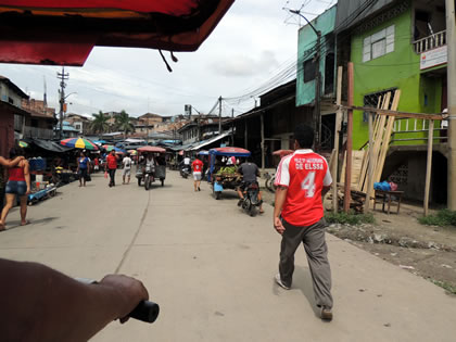 BARRIO DE BELEN EN MOTOTAXI 07