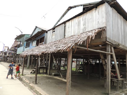 BARRIO DE BELEN EN MOTOTAXI 38