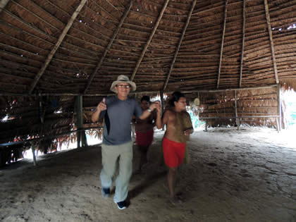 DANZANDO CON LOS YAHUAS 07