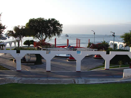 PLAZA DEL TRABAJO MALECON ILO 07