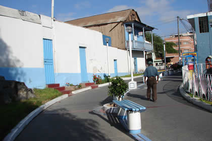 PLAZA MARISCAL NIETO ILO 06