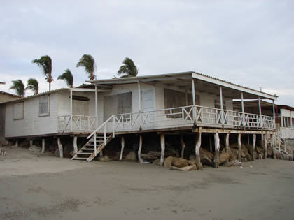 CASAS DE PLAYA COLAN 10