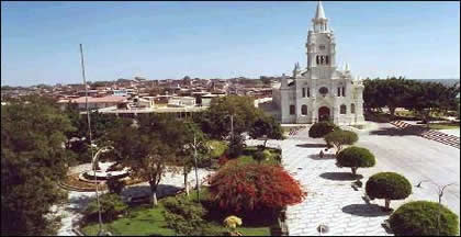 IGLESIA MATRIZ SANTISIMA TRINIDAD DE SULLANA 04