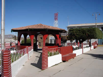 PLAZA PRINCIPAL TARATA 06